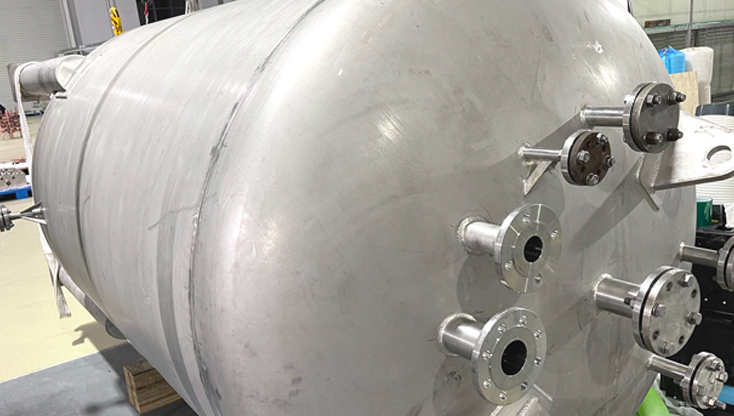 大型罐体的内面电解抛光